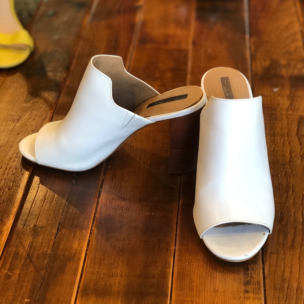 Tahari Tan Heeled Mules